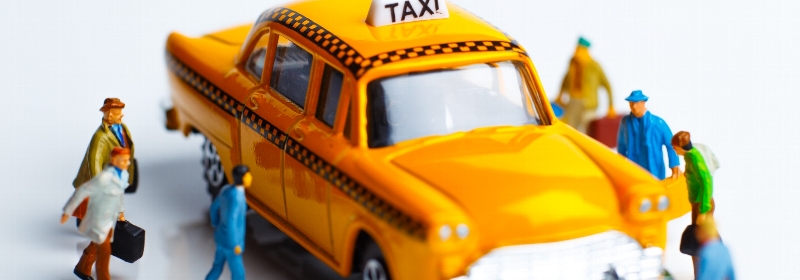 タクシードライバーの年収は？